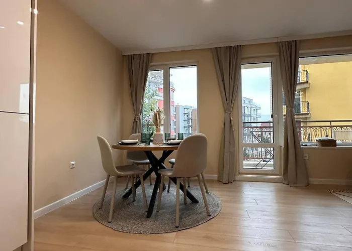 Waveapartment Appartamento Varna